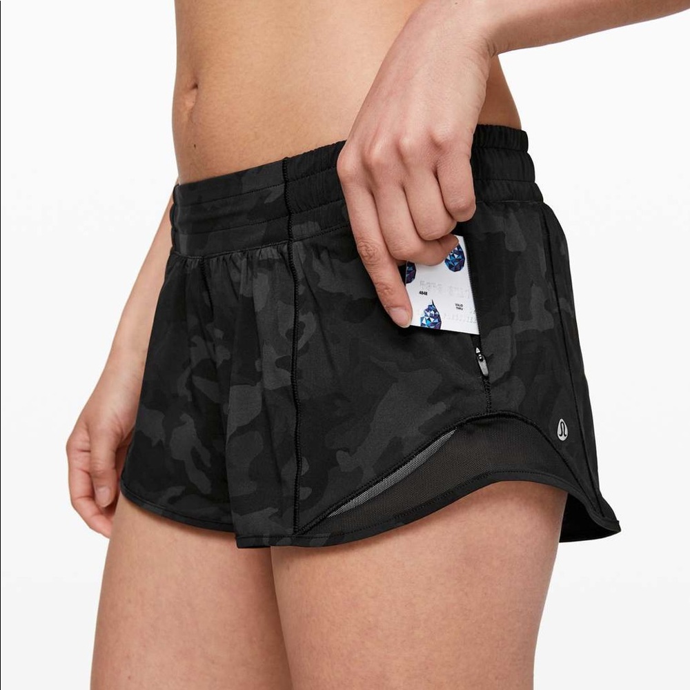 Lululemon Hotty Hot 2.5”